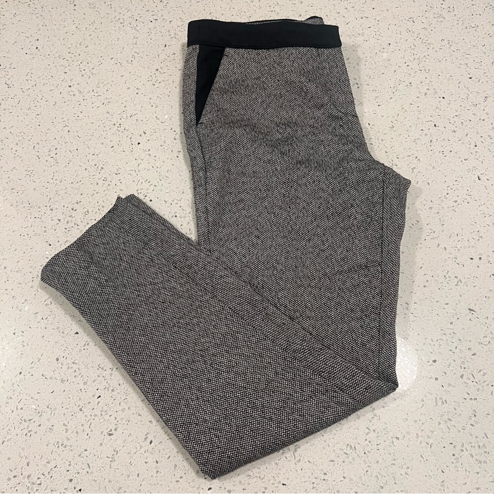 DEX THE SUIT SHOP Chic Ankle Pants - Black and Gray - Women's Size Small